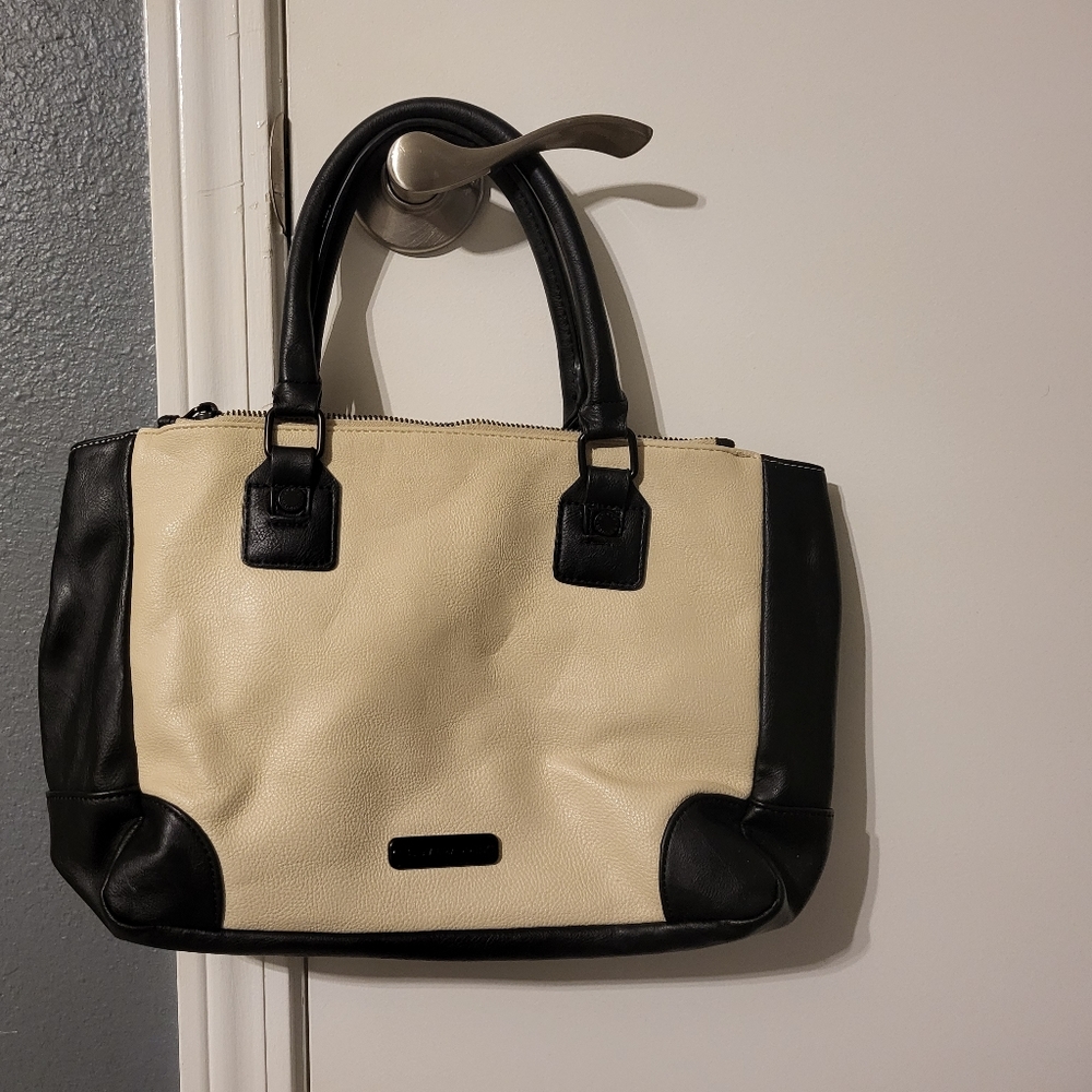 Steve Madden Cream and Black Handbag